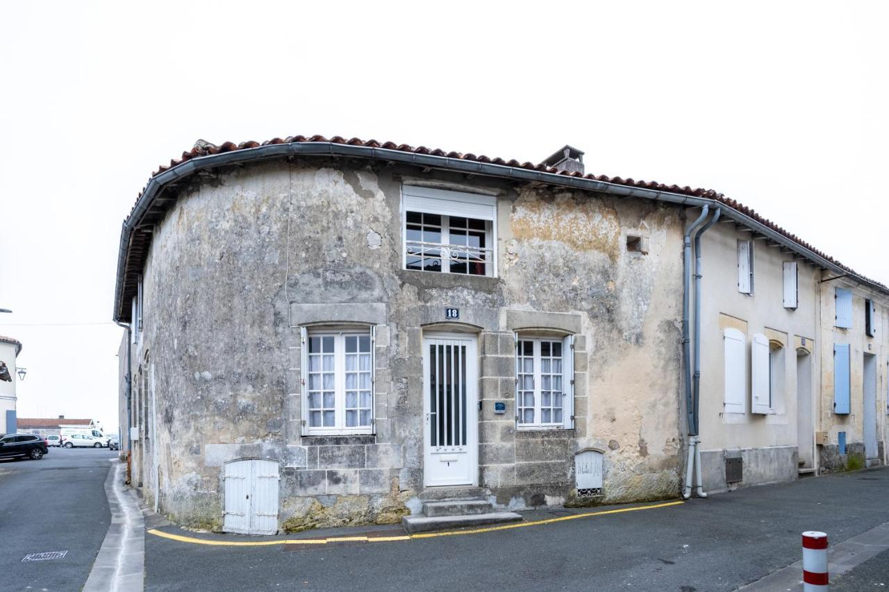 Laconciergeriejonzac, Residence Georgeon Exteriér fotografie